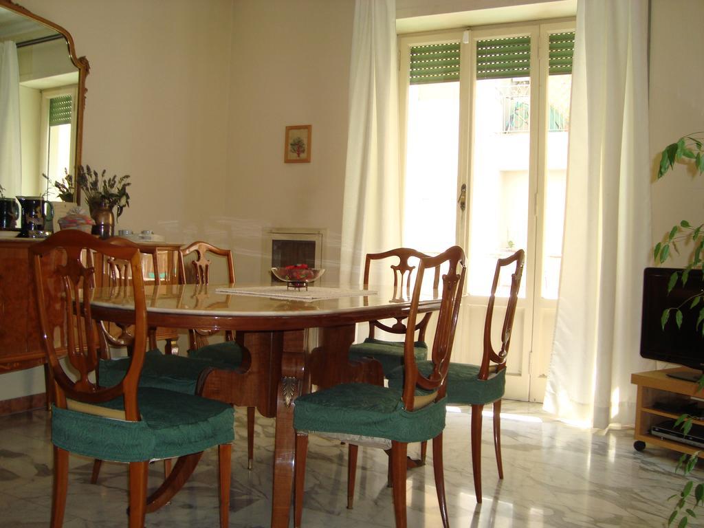 Villa Sciarra Rome Room photo